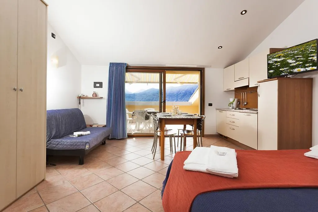 Taki Village Brenzone sul Garda Hotel